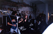 show do Heaven Falls na Casa da Cultura